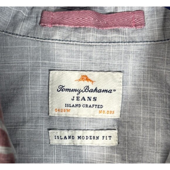 Tommy Bahama Jeans Shirt Men’s Size M Island Crafted Blue Red Floral Print L/S - Picture 7 of 14